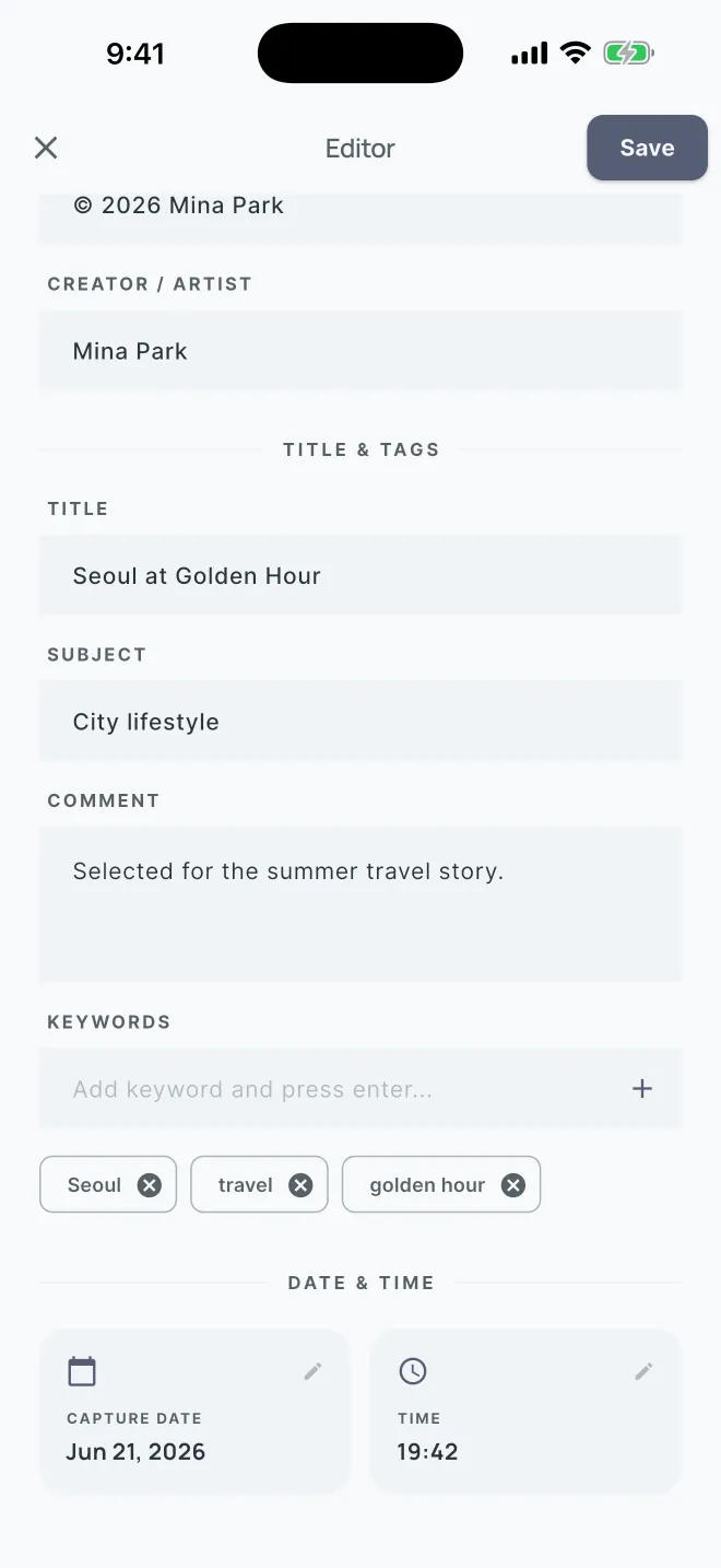 Edit fields for creator, title, subject and comment, keyword chips, and the capture date and time