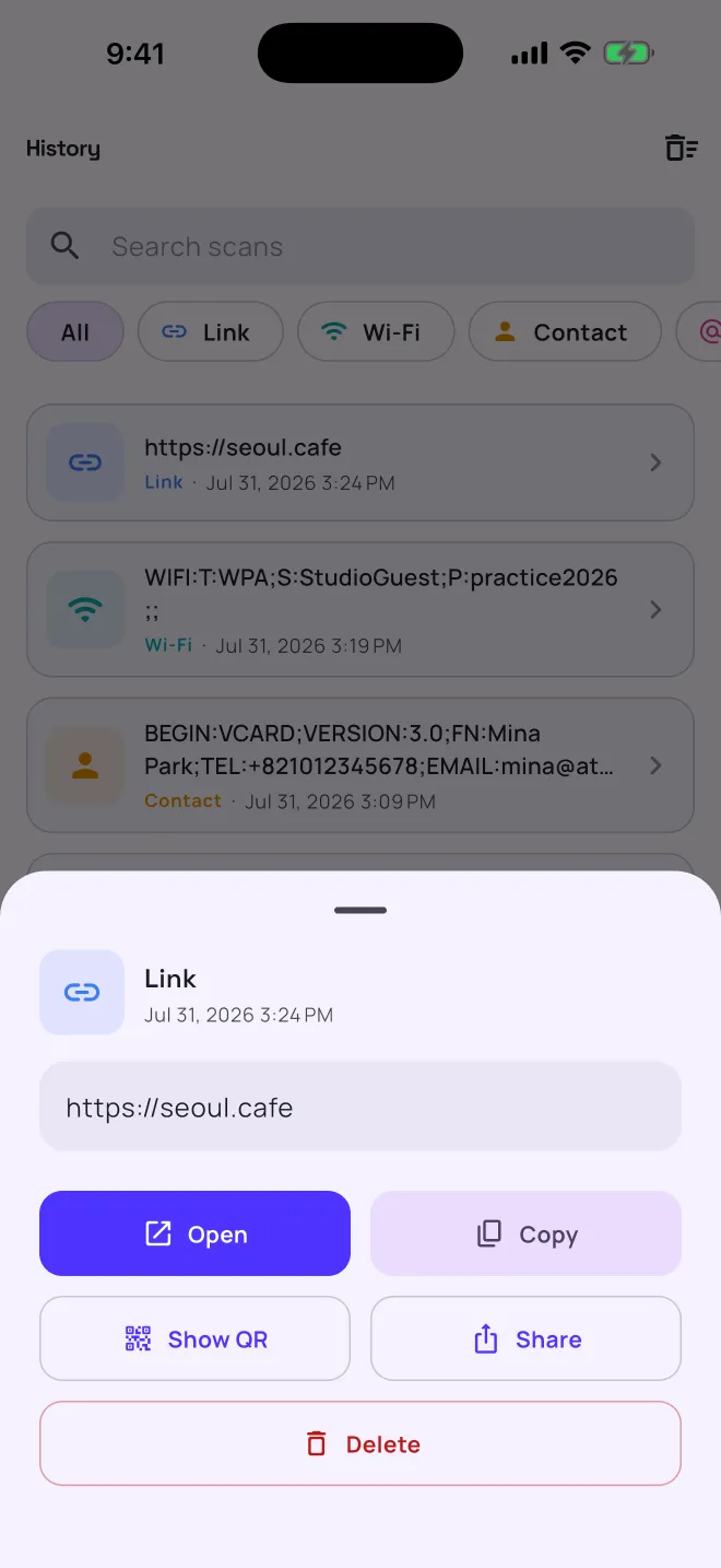 A scan opened from History: a Link result for https://seoul.cafe with Open, Copy, Show QR, Share and Delete buttons.